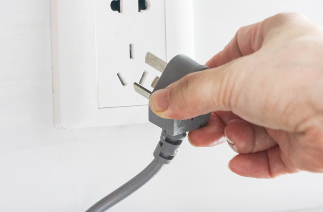 主機電源線和顯示器電源線一樣嗎