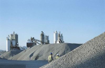 中國(guó)電信成功舉辦水泥行業(yè)5G全連接工廠啟動(dòng)會(huì)暨技術(shù)方案培訓(xùn)會(huì)